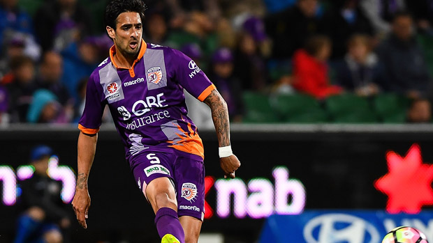 Rhys Williams has signed with Melbourne Victory after departing Perth Glory.