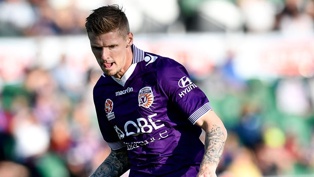 Andy Keogh on the ball during Glory's 2-1 win over Wellington Phoenix.