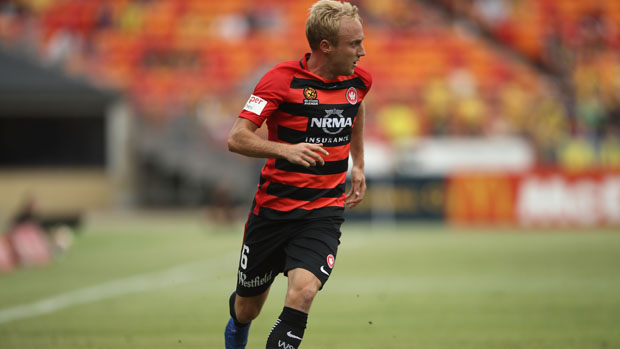 Mitch Nichols has signed with Perth Glory.